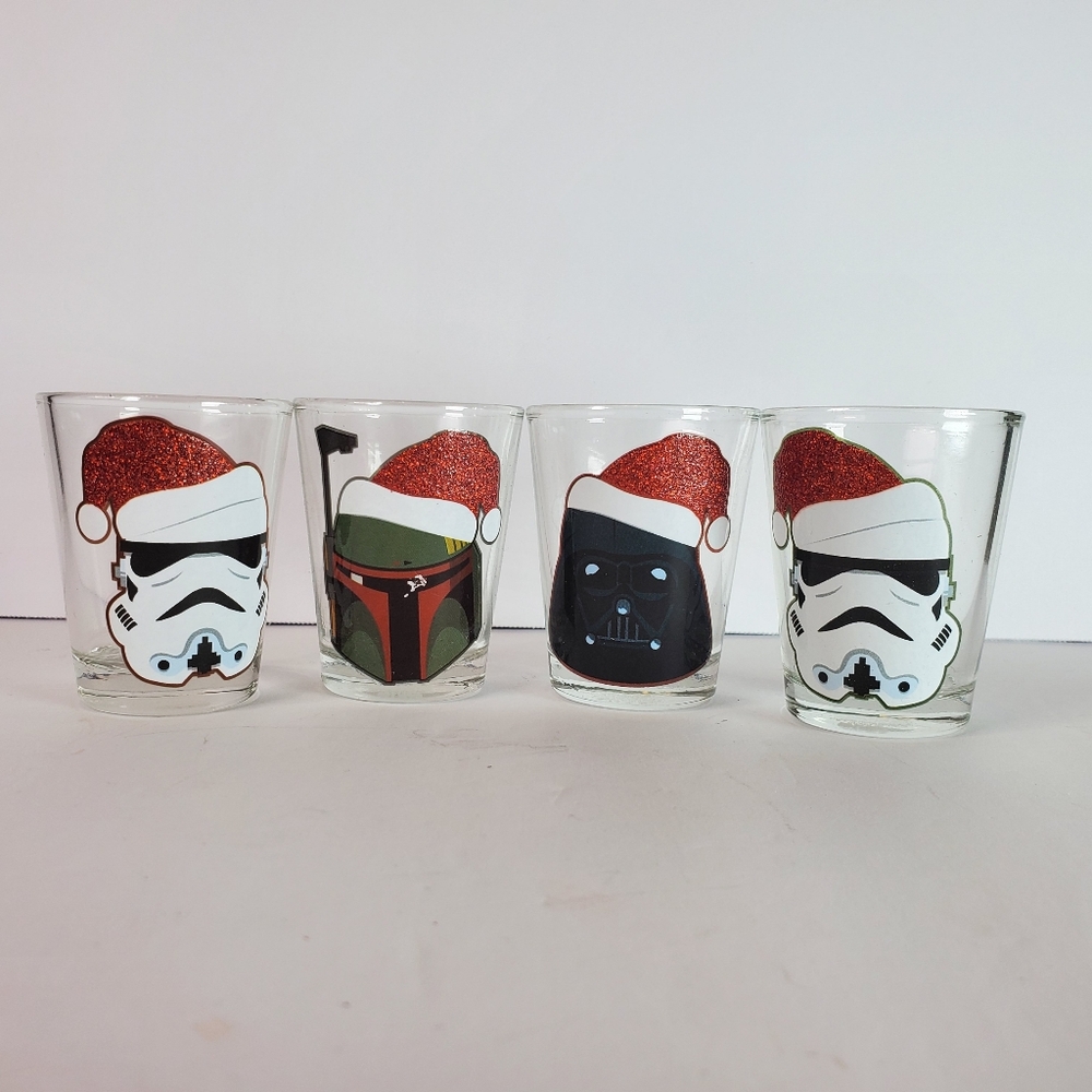 ​Star Wars Christmas Shot Glass Set 4pk Santa Hat Glitter Darth Vader Boba Fett